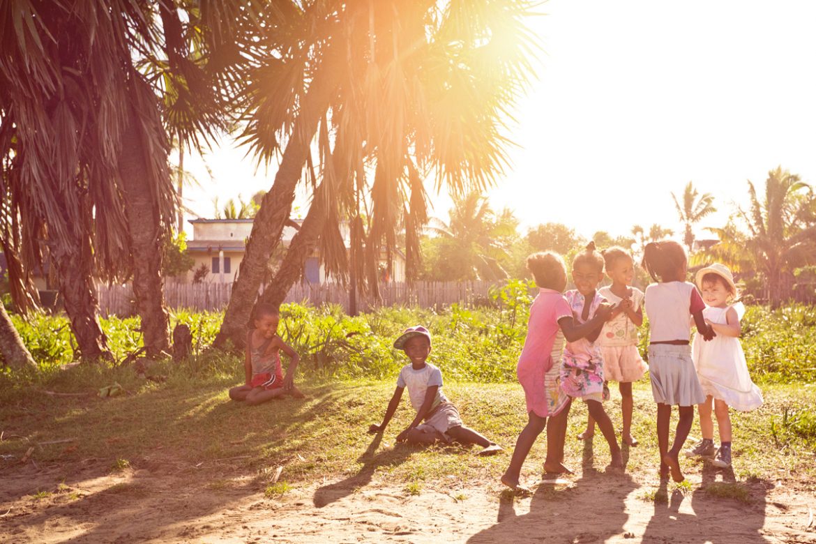 Lunettes de soleil polarisées flexibles en forme de cœur pour bébé, avec sangle réglable, pour tout-petits et nourrissons de 0 à 24 mois  200000297