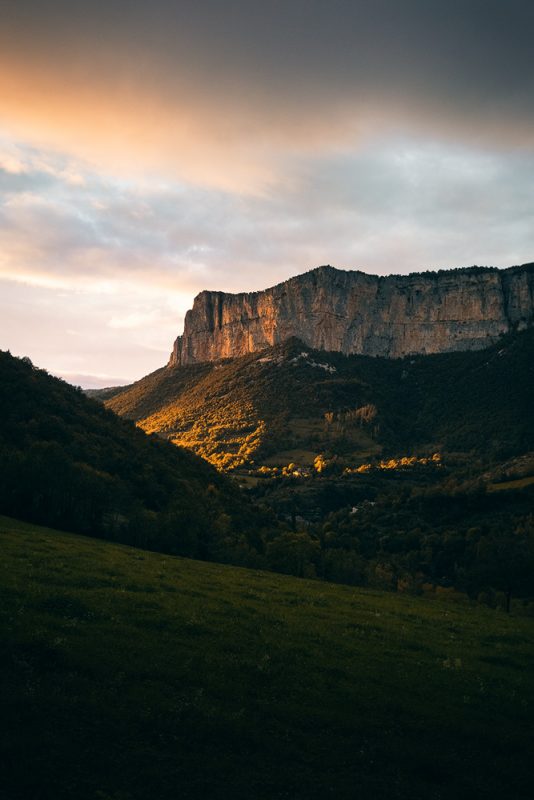 Coucher de soleil depuis a Ferme du Clos, dans les montagnes du Vercors, en Isère